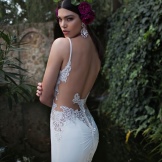 ชุดแต่งงานแบบเปิดด้านหลังโดย Bertha Bridal
