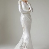 Closed satin dress