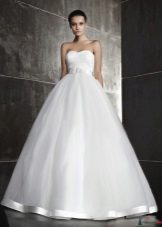 ชุดแต่งงานจาก Amour Bridal อันงดงาม