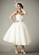 Magnificent short wedding dress in 50s style