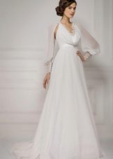Váy cưới có tay áo có thể tháo rời