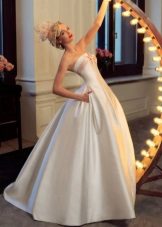 ชุดแต่งงาน A-silhouette โดย Tatiana Kaplun