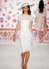 ชุดราตรีย้อนยุคใน openwork พรหม