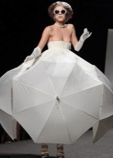 Dress from the umbrella of Giani Molar