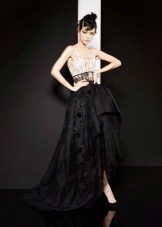 ชุดราตรีสีขาวและดำโดย Yolan Chris