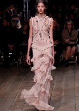Evening dress with ruffles
