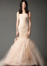ชุดแต่งงานจาก Vera Wong จากชุด 2012 นางเงือก