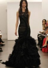 ชุดแต่งงานจาก Vera Wong จากชุดสีดำปี 2012