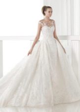 Váy cưới lộng lẫy từ Pronovias