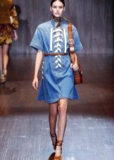 Váy denim có tay ngắn từ Gucci