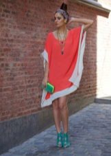 Dress coral color in combination with green