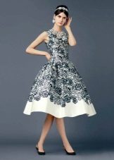 Evening dress in new bow style with black lace