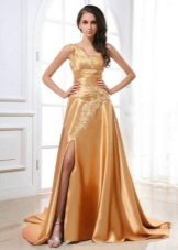 Long dress in gold