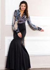 Color dress with long sleeves