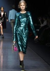 Isinara ang disco dress