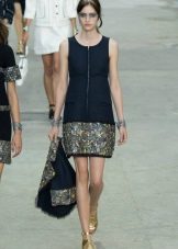 Blue short dress mula sa Chanel