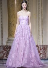Isang hugis na guipure dress