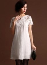 Váy lanh với vải lanh qua cổ