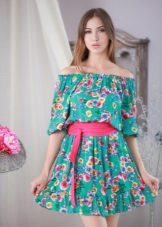 Thắt lưng vải của họ đến chiếc váy chủ yếu