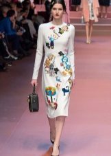 Mặc quần áo với hình vẽ của trẻ em Dolce & Gabbana