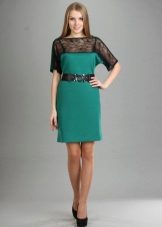 Belorussian knitted dress na may lace