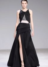 แต่งกายด้วยชุดราตรี