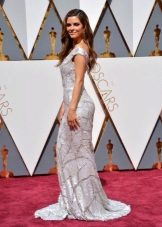Maria Minunos sa Oscars 2016