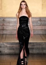Evening strapless dress with a slit