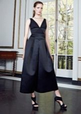 Black dress shoes