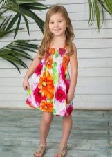 Summer dress para sa mga batang babae na maliwanag