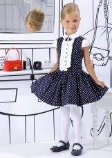 Đầm xanh thanh lịch với chấm bi trắng cho bé gái