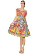 váy poplin với trang trí