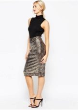 Shiny pencil skirt