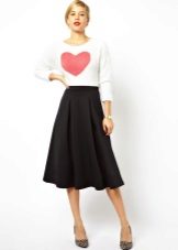 Mid-length sun skirt na may mataas na baywang