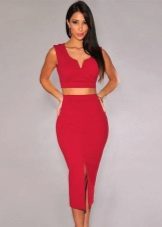 Váy bút chì với khe phía trước