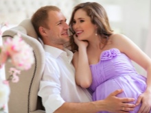 Lilac dress for photoshoot pregnant