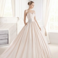 Váy cưới lộng lẫy từ La Sposa