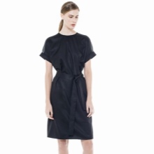 Monophonic dress for a figure Pear (triangle)