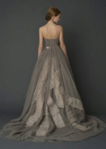 ชุดแต่งงาน Vera Wong สีเทา