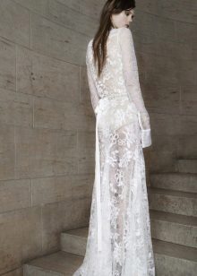 ชุดแต่งงาน Lacy โดย Wong