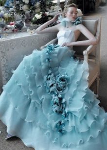 Váy cưới màu gốc