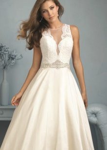 ชุดแต่งงาน A-line พร้อมคอวี openwork