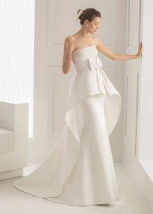 Váy cưới nàng tiên cá với tàu rời