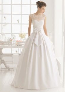Váy cưới ren hàng đầu