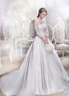 ชุดแต่งงานสุดหรูพร้อมผ้าลูกไม้