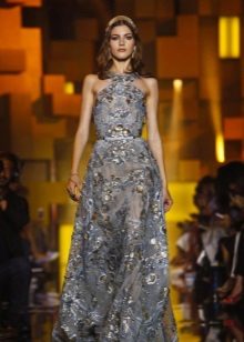 ชุดราตรีโดย Elie Saab