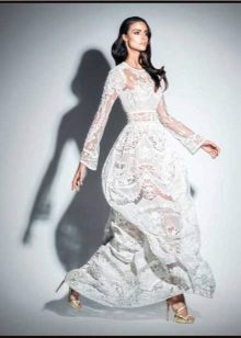 ชุดราตรีจาก Zuhair Murad สีขาว