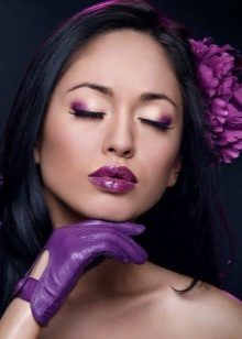 Makeup with purple shadows
