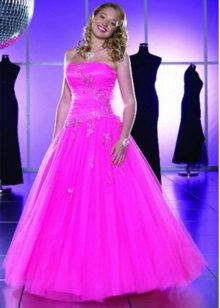 ชุดแต่งงานสีแดงสดใส