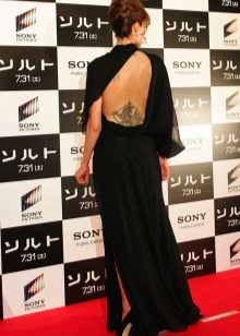 Easy evening dress with bare back